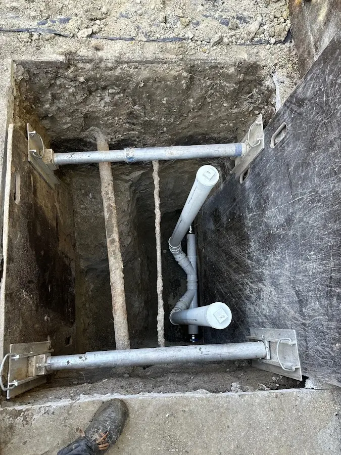 Experienced plumber completing Drain Cleaning work in Pilot Point